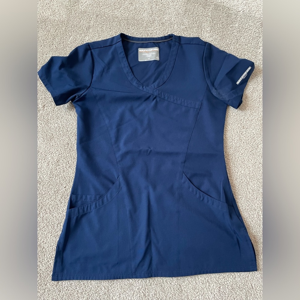 Skechers “Reliance” scrub top